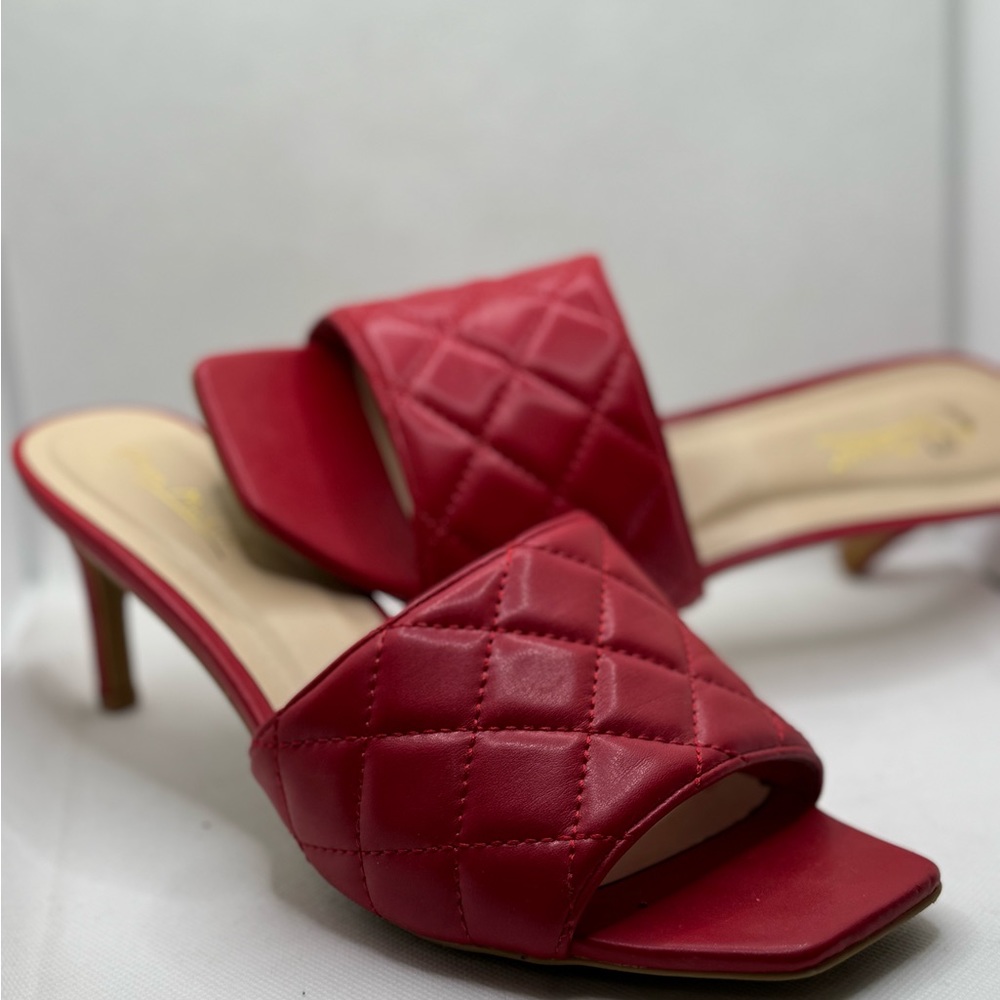 Red Kitten Heel